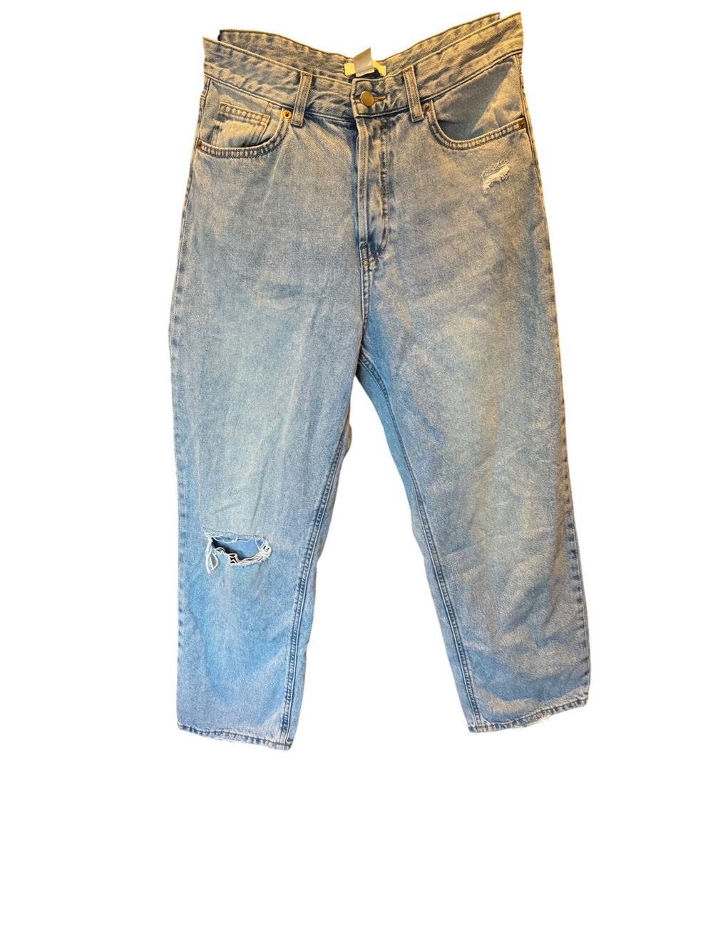 H&M Mom Jeans Women’s US 8 High Rise Distressed Light Wash 100% Cotton Denim